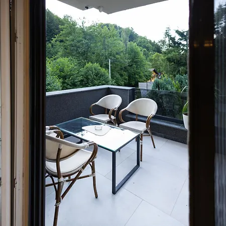 Eterna Tarcin